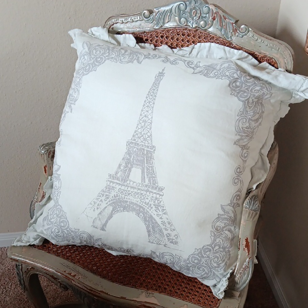 Elegant Eiffel Tower Accent Pillow